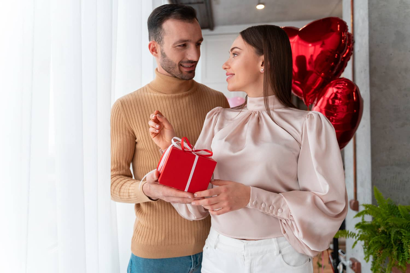 En İyi Son Dakika Yıl Dönümü Hediyesi Önerileri: Trendler ve Kurtarıcı Fikirler