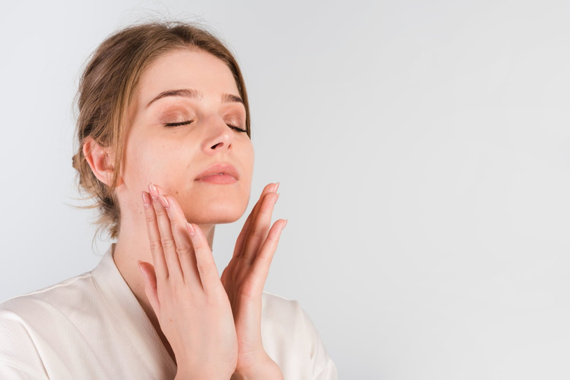 Sıkı ve Genç Cilt İçin Anti-Aging Bakım Rutini Nasıl Oluşturulur?