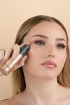 Işıltılı Dolgunlaştırıcı ve Nemlendirici Etkili Uzun Süre Parlaklık Veren Kırmızı Favori Makyaj Seti