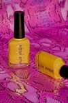 Sarı Oje 68 - Yüksek Pigmentli Uzun Süreli Kalıcılık Hızlı Kuruma - Nail Lacquer 68
