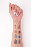 Suya Dayanıklı 11 Saat Kalıcı Yoğun Pigmentli Kremsi Göz Kalem Farı - Master Stay 02 Luster Beige