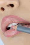 Uzun Süre Kalıcı Dağılma Yapmayan Nemlendirici Dudak Kalemi - Lipliner Pencil 10 Star Pink
